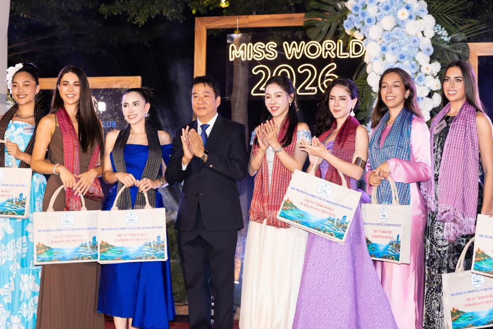 111 người đẹp bắt đầu chặng hành trình Miss World tại Khánh Hoà
